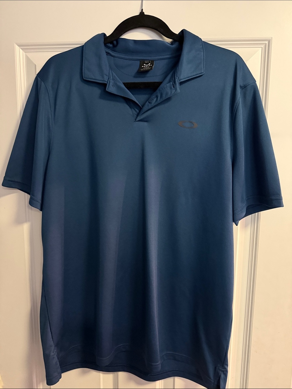 Oakley Men’s Steel Blue Athletic Polo